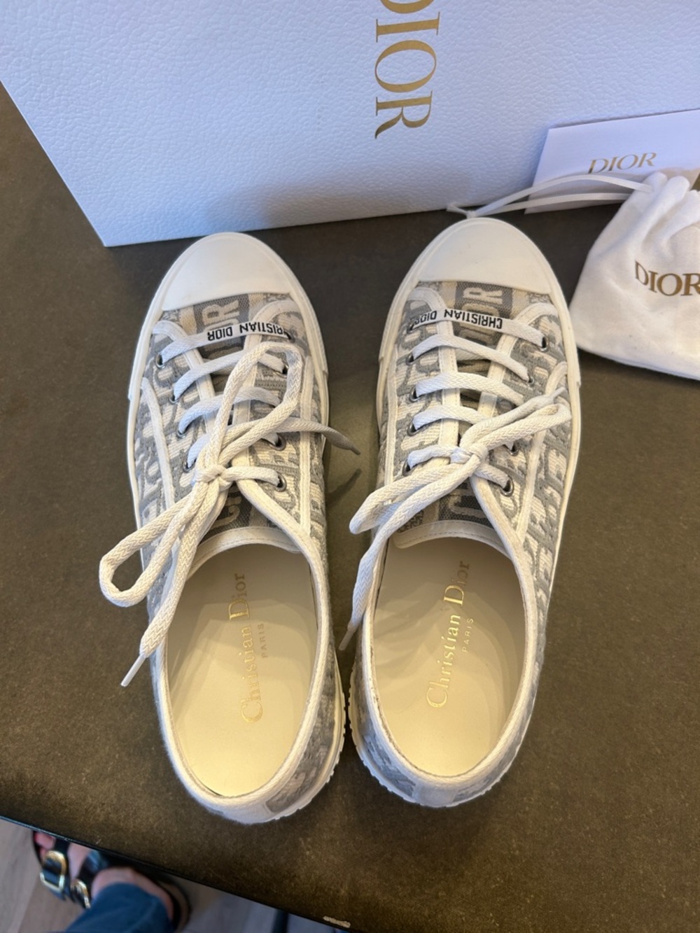VG 100% Authentic Dior Gray/White Oblique Canvas Low-Top Sneakers - Picture 3 of 8